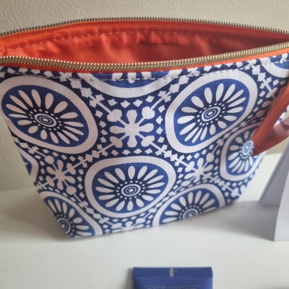 Estee lauder limited edition Lipstick bundle skincare pouch Cosmetics bag travel - Picture 10 of 16